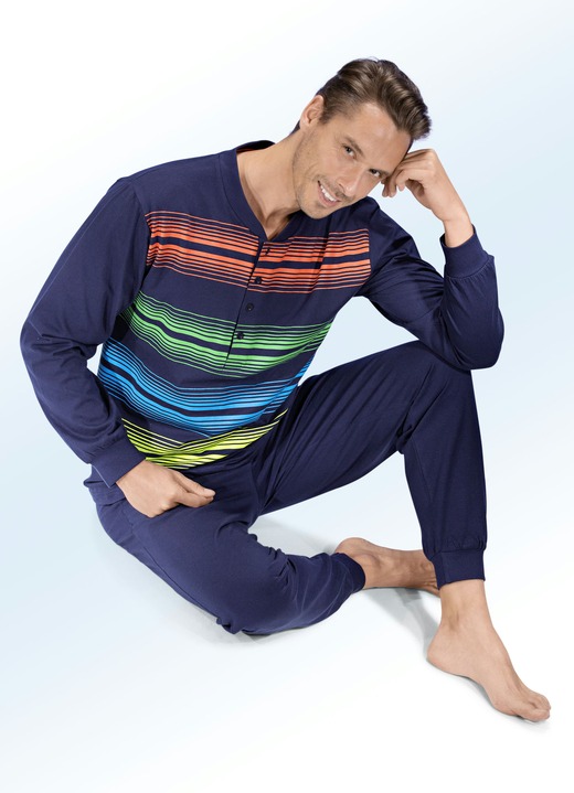 Pyjamas - Pyjama mit Knopfleiste, Ärmel- und Beinbündchen, in Größe 046 bis 062, in Farbe MARINE-BUNT