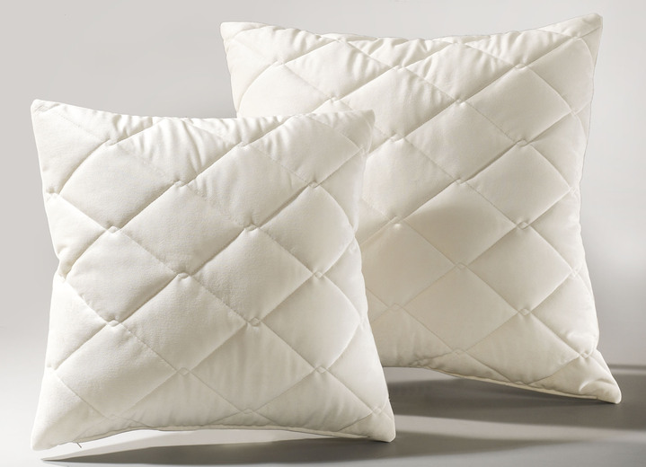 Tagesdecken - Tagesdecken und Kissenbezüge in edler Samt-Optik, in Größe 873 (für Einzelbett, 135x210 cm) bis 924 (2 Kissenbezüge, 50x 50 cm), in Farbe CREME Ansicht 1