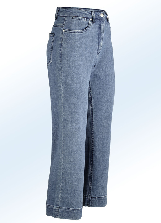 Hosen mit Knopf- und Reissverschluss - Jeans-Culotte in 5-Pocket-Form, in Größe 017 bis 050, in Farbe JEANSBLAU Ansicht 1