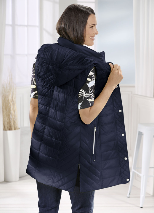 Jacken & Mäntel - Weste mit abnehmbarer Kapuze Jacken & Mäntel - Weste mit abnehmbarer Kapuze, in Größe 020 bis 060, in Farbe NAVY