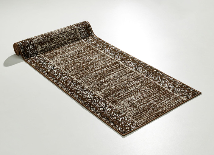 Teppiche - Hochwertiger Läufer nach Wunschmass mit Rankenmotiv, in Größe 101 (Läufer, 67 cm breit) bis 106 (Läufer, 100 cm breit), in Farbe BRAUN Ansicht 1