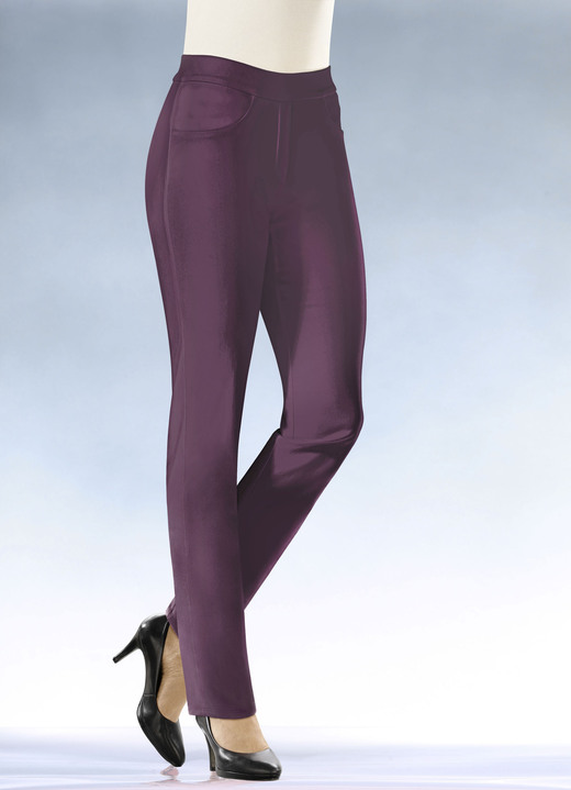 Hosen in Schlupfform - Soft-Stretch-Hose in komfortabler Schlupfform Hosen in Schlupfform - Soft-Stretch-Hose in komfortabler Schlupfform, in Größe 017 bis 052, in Farbe BORDEAUX