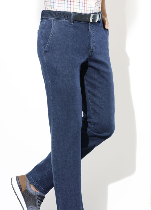 Jeans - Superstretch-Jeans von «Suprax» in 4 Farben Jeans - Superstretch-Jeans von «Suprax» in 4 Farben, in Größe 024 bis 062, in Farbe JEANSBLAU