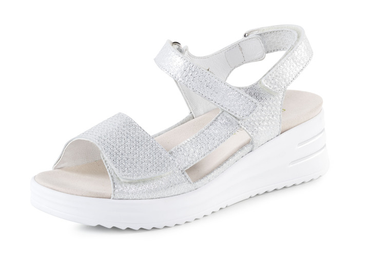 Sandaletten & Pantoletten - Waldläufer Sandalette mit effektvoller Prägung, in Größe 3 1/2 bis 8, in Farbe SILBER Ansicht 1
