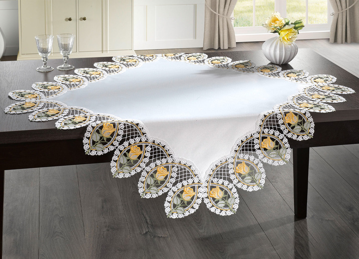 - Tischdecke aus echter Plauener Spitze, in Größe 102 (Läufer oval, 45/ 78 cm) bis 404 (Kissenbezug, 40/ 40 cm), in Farbe SEKT-BUNT Ansicht 1
