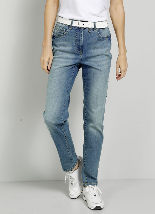 Hosen mit Knopf- und Reissverschluss - Jeans mit Nieten entlang der Seitennaht, in Größe 019 bis 052, in Farbe HELLBLAU Ansicht 1