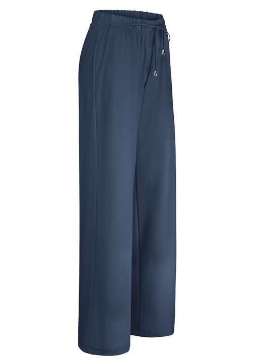 Hosen in Schlupfform - Angesagte Hose in modischer Weite Hosen in Schlupfform - Angesagte Hose in modischer Weite, in Größe 018 bis 052, in Farbe MARINE