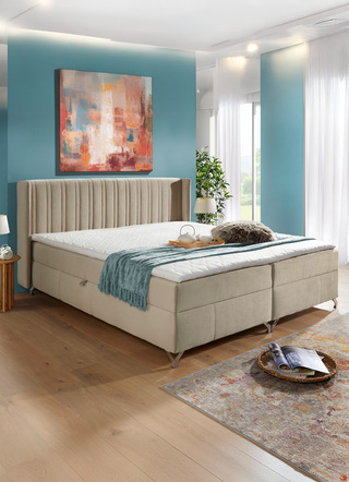 Boxspringbett mit Bettkasten und Topper
