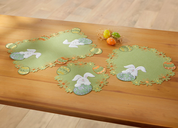 Heimtextilien - Tisch- und Raumdekoration mit Plüsch- und Stoff-Applikationen, in Größe 101 (Deckchen, 35x 50 cm) bis 404 (Kissenbezug, 40x 40 cm), in Farbe GRÜN Ansicht 1