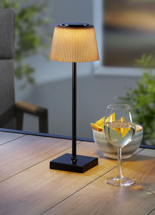 Tischlampe aus mattschwarzem Metall