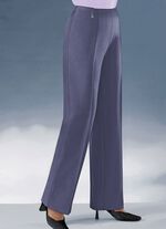 Hose mit modisch ausgestellter Fussweite 