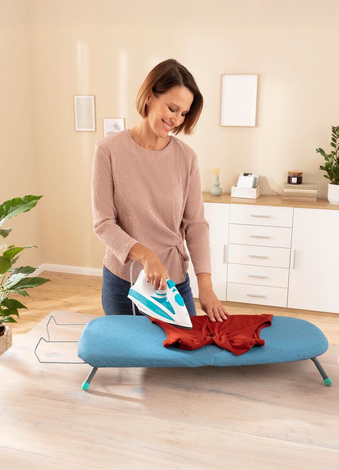 Faltbares Tischb&uuml;gelbrett f&uuml;rs schnelle B&uuml;geln zwischendurch 