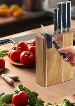 Messerblock aus hochwertigem Akazienholz 