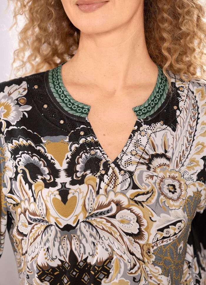 Shirt mit Kontrastblende am Halsausschnitt 