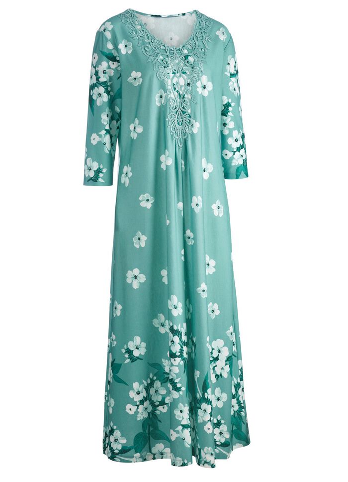 Nachthemd von "Laurina" mit Motivspitze am Ausschnitt 