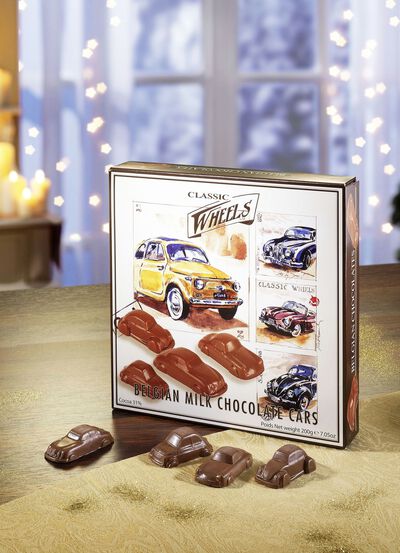 Schoko-Autos aus belgischer Milchschokolade 