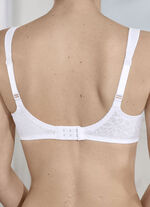 Triumph-Comfort Minimizer-Bügel-BH mit elastischer Tüllstickereispitze WEISS