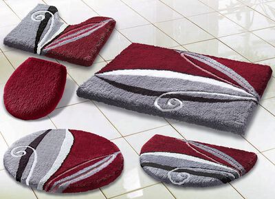 Weiche Badgarnitur mit rutschhemmender Rückseite 