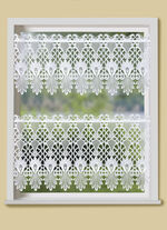 Kurzvorhang mit aufwendigem Macram&eacute;-Abschluss 