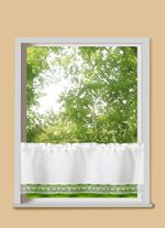 Kurzstore mit feiner Schmetterlingsstickerei 