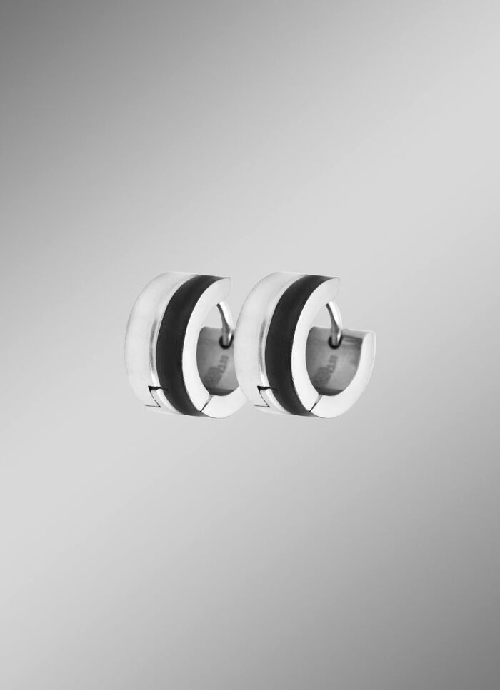 Maskuline und ausdrucksstarke Klappcreolen 