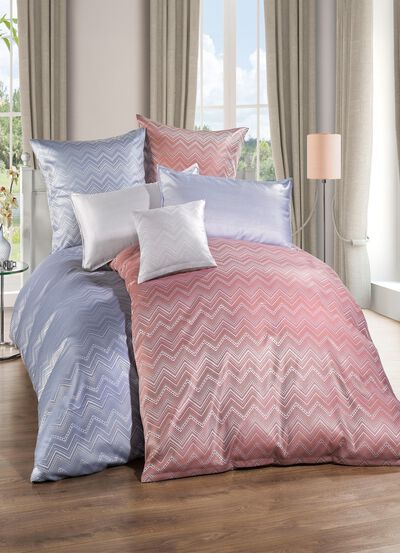 Bettw&auml;sche-Garnitur in b&uuml;gelleichter Qualit&auml;t 