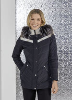 Jacke mit silberfarbenen Ziern&auml;hten 