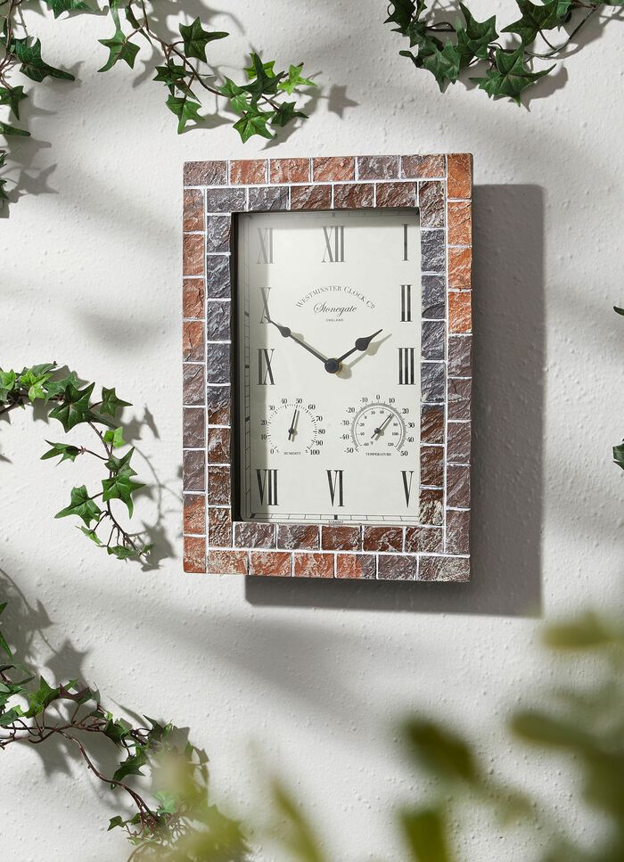 Aussenwanduhr im Mosaik-Stil 