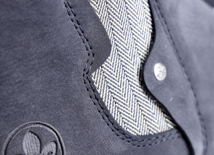 Rieker, modische Damen-Boots, Weite G, mit Reissverschluss DUNKELBLAU