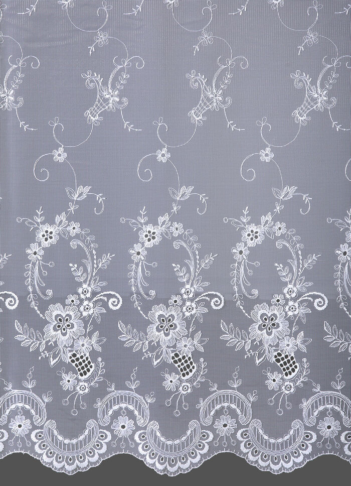 Vorhang mit Plauener Stickerei und Universalschienenband WEISS