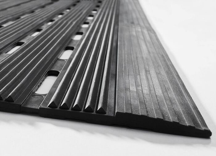 Wetterfeste Fussmatte aus Gummi 