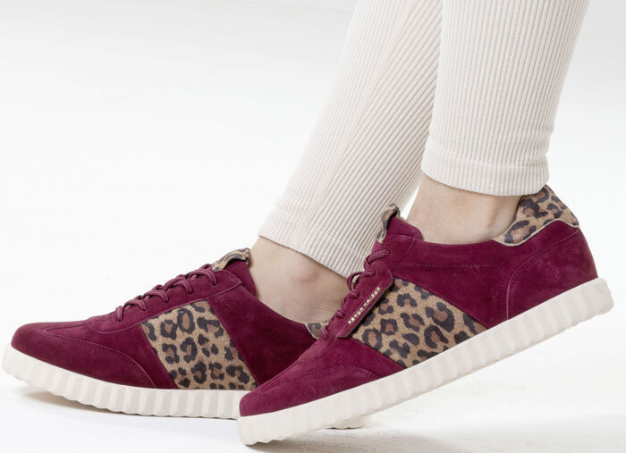 Peter Kaiser, trendige Damen-Sneaker, mit herausnehmbarem Fussbett BORDEAUX-BRAUN
