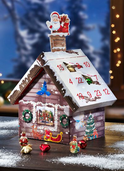 Adventskalender mit Weihnachtsbaumdekoration  
