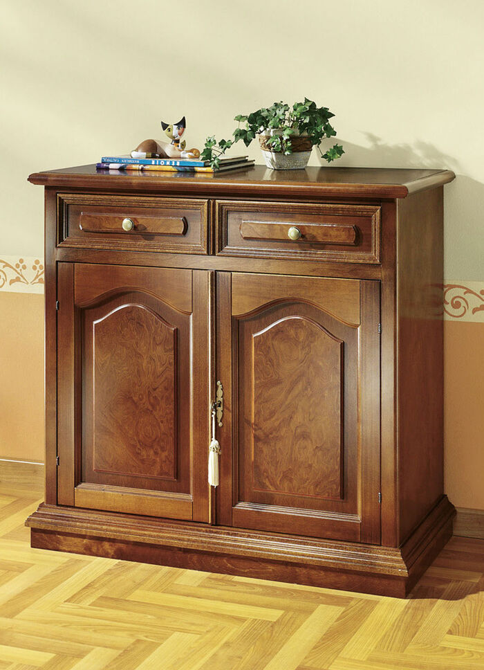 Teilmassive Kommode mit Echtholzfurnier NUSSBAUM