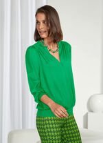 Shirt mit V-Ausschnitt in 2 Farben GR&Uuml;N