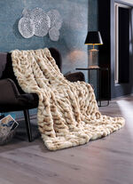 Kuschelige Wohndecke aus Webpelz-Fellimitat BEIGE