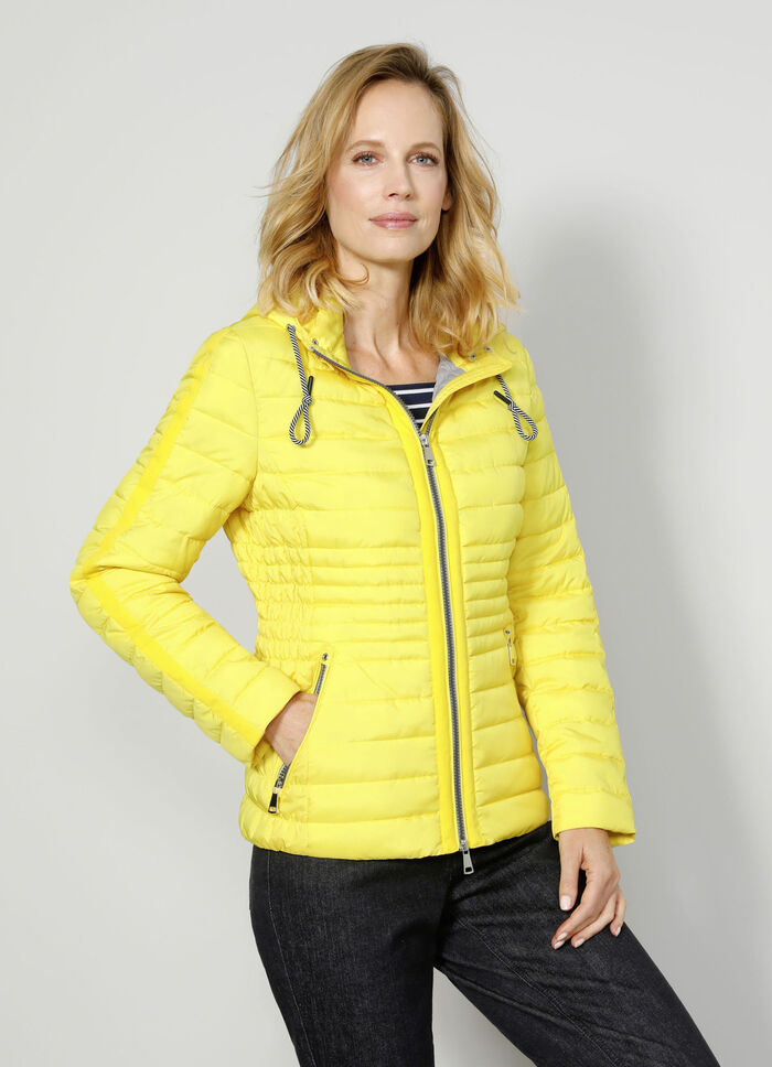 Steppjacke mit recyceltem Materialanteil 
