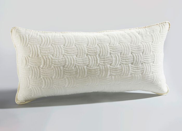 Wunderbar weiche Tagesdecke in Samtoptik und Kissenbez&uuml;ge CREME