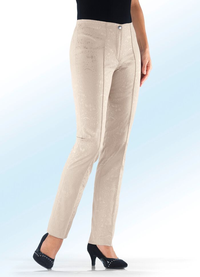 Hose mit angeschnittenem Bund 