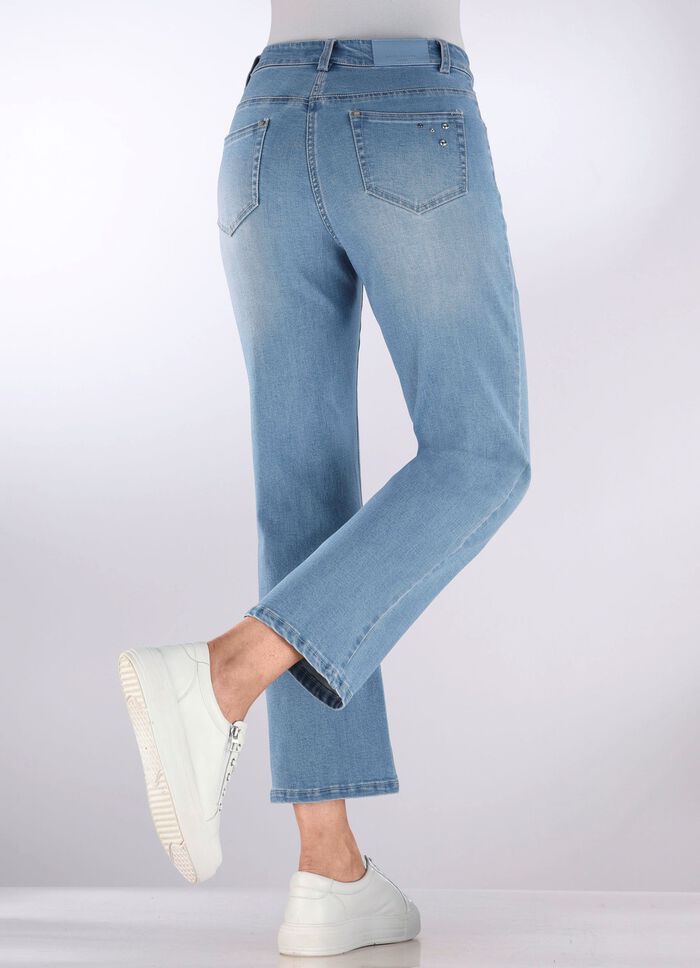 Jeans mit trendigen Ziernieten 