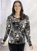 Pullover aus weich fliessendem Material 