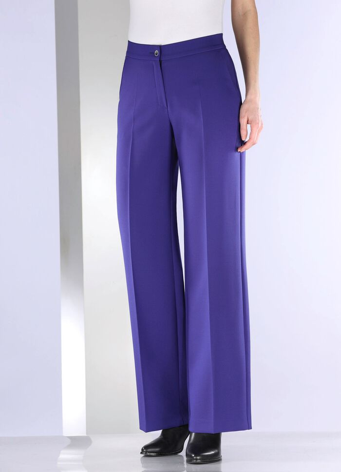 Hose in bequemer Weite 