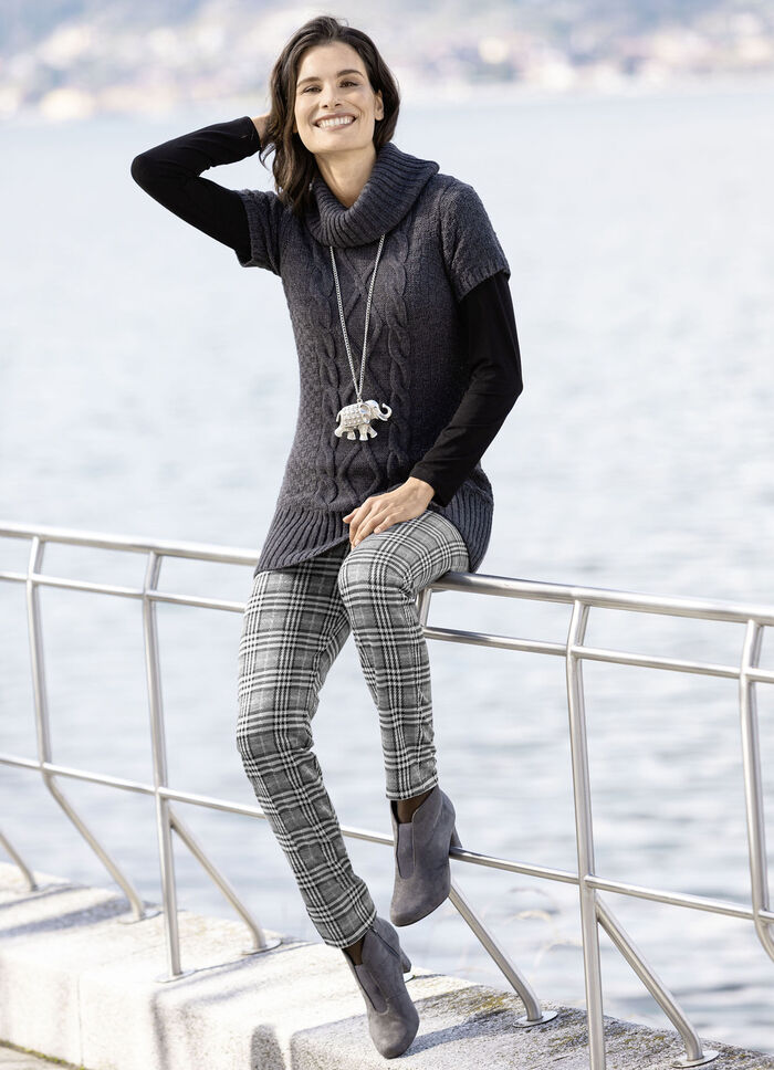 Hose mit angesagter Karo-Dessinierung 