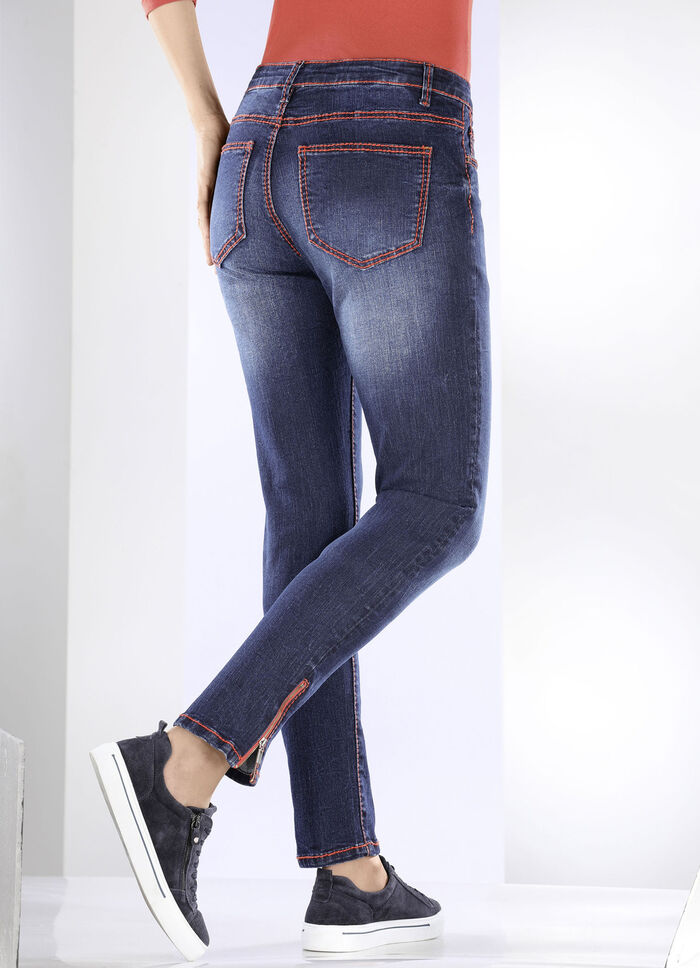 Jeans mit terrafarbenen Kontrastziernähten JEANSBLAU