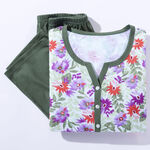 Pyjama mit Knopfleiste und 3/4-langen &Auml;rmeln WEISS-OLIV-BUNT