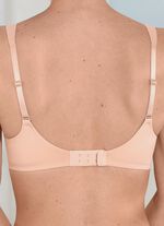 BH Cup BBody Make-up Illusion  B&uuml;gel-BH f&uuml;r ein zauberhaftes D&eacute;collet&eacute; 