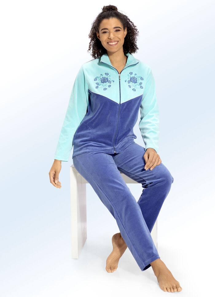 Hausanzug mit Stickerei- und Strasssteinzier BLAU-MINT