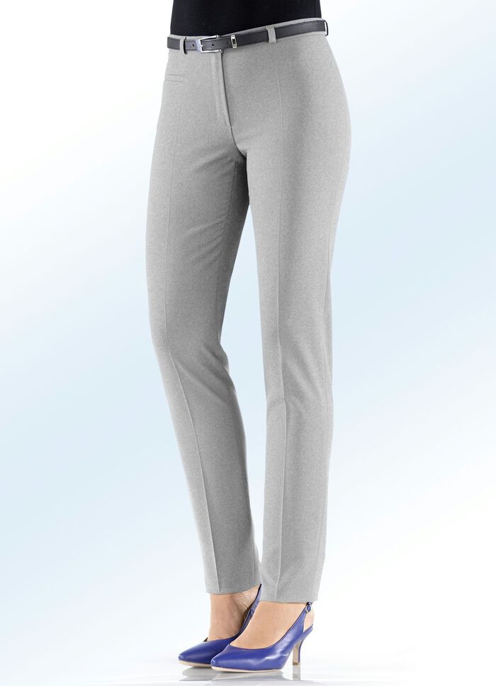 Hose mit schmaler Fussweite 