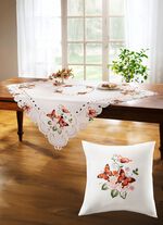 Elegant gestaltete Tisch- und Raumdekoration 