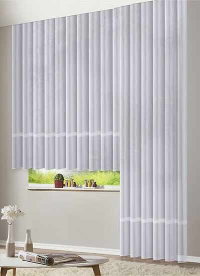 Blumenfenster-Vorhang mit eingewebten Glanzstreifen 